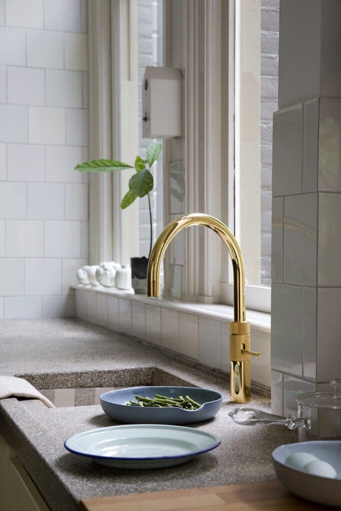 Are Boiling Water Taps Worth It? Boilng water tap - Fusion Round Gold | MHK Kitchen Experts