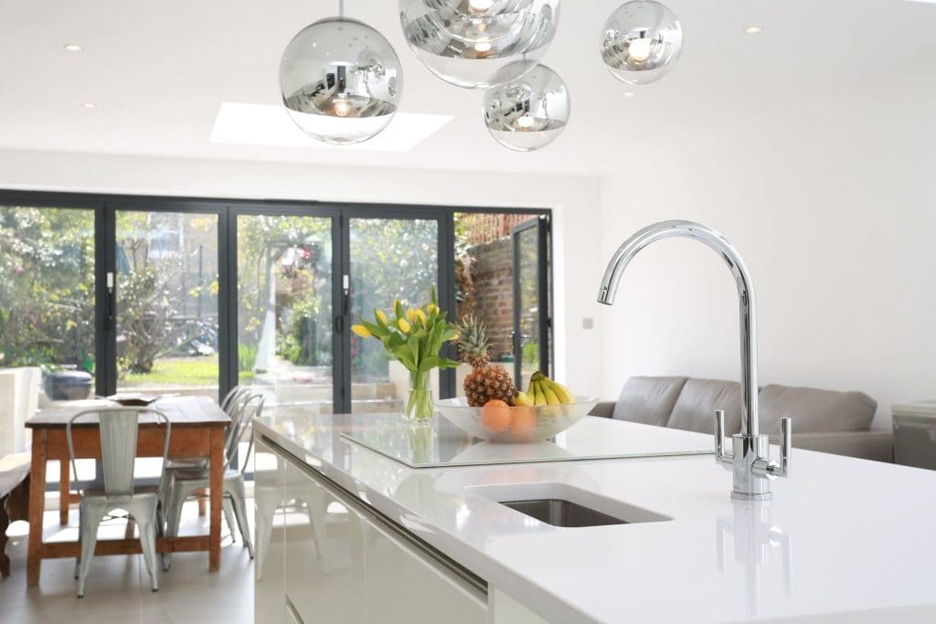 1A. Royal Blanc Quartz Worktop Copy | MHK Kitchen Experts